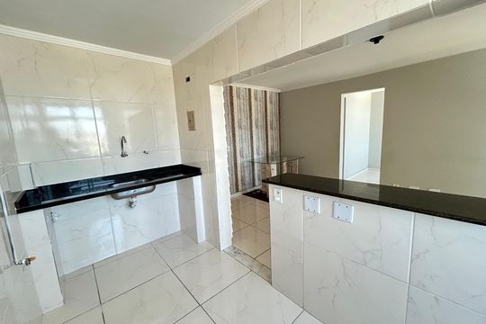 Cozinha de apartamento para alugar com 1 quarto, 39m² em Madureira, Rio de Janeiro