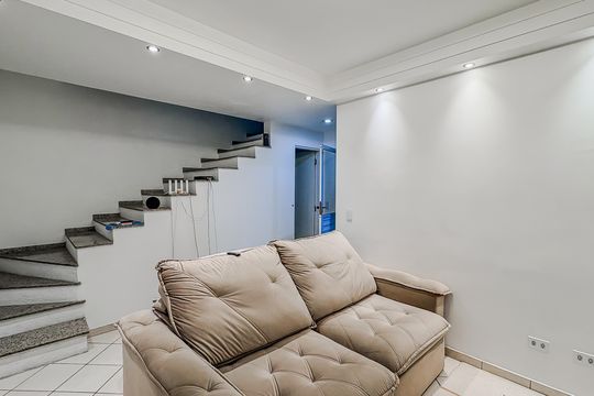 Sala de casa à venda com 2 quartos, 67m² em Vila Buenos Aires, São Paulo