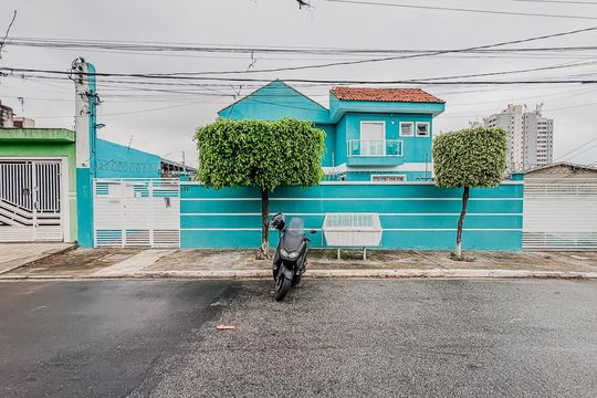 Fachada de casa à venda com 2 quartos, 67m² em Vila Buenos Aires, São Paulo
