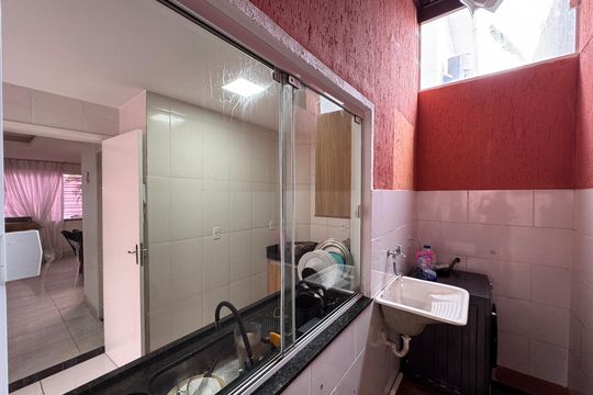 Cozinha de casa de condomínio à venda com 2 quartos, 153m² em Recreio dos Bandeirantes, Rio de Janeiro