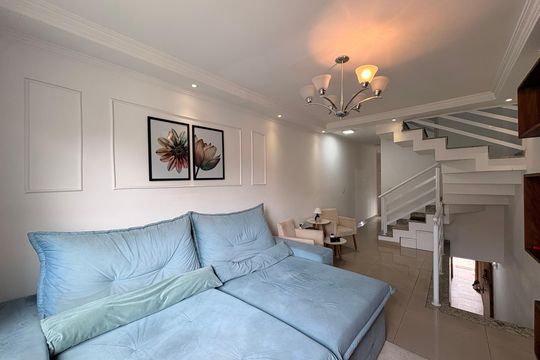 Sala de casa à venda com 3 quartos, 133m² em Vila Curuçá, Santo André