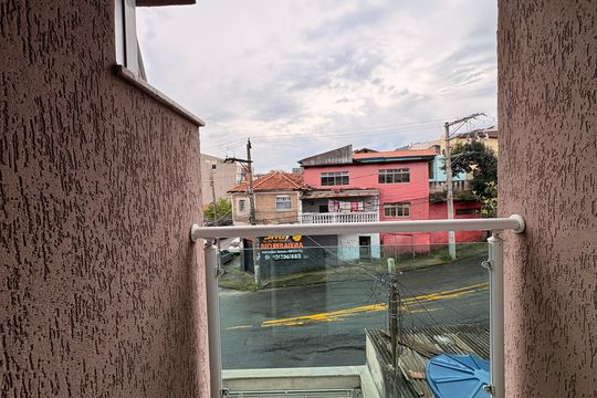 Sacada suite de casa à venda com 3 quartos, 133m² em Vila Curuçá, Santo André