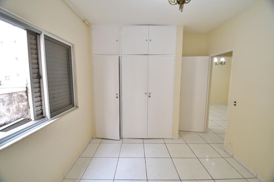 Quarto de apartamento à venda com 1 quarto, 59m² em Centro, Campinas