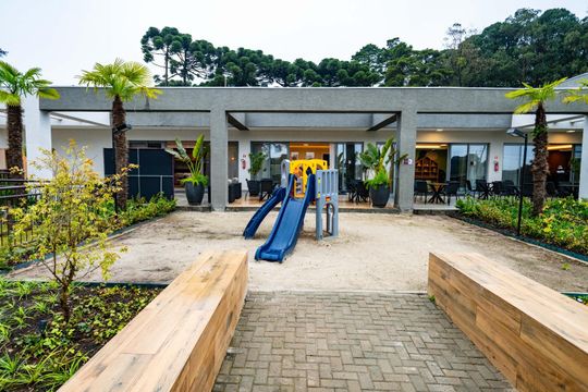 Área comum - Playground de casa de condomínio para alugar com 3 quartos, 155m² em Campo de Santana, Curitiba