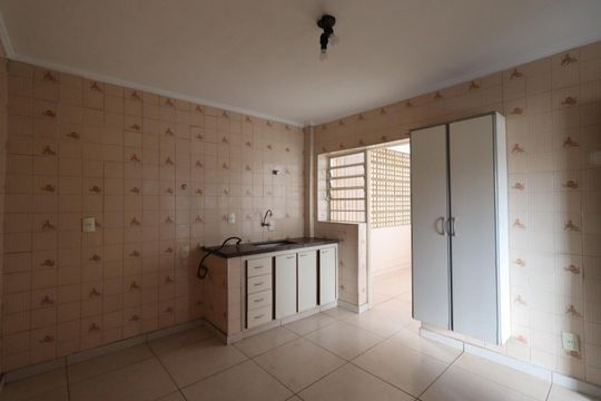 Cozinha de apartamento para alugar com 2 quartos, 87m² em Vila Tiberio, Ribeirão Preto