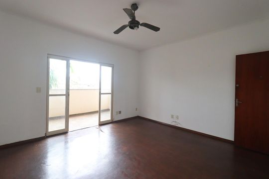 Sala de apartamento para alugar com 2 quartos, 87m² em Vila Tiberio, Ribeirão Preto