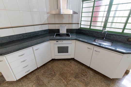 COZINHA de casa à venda com 2 quartos, 332m² em Vila Industrial (campinas), Campinas