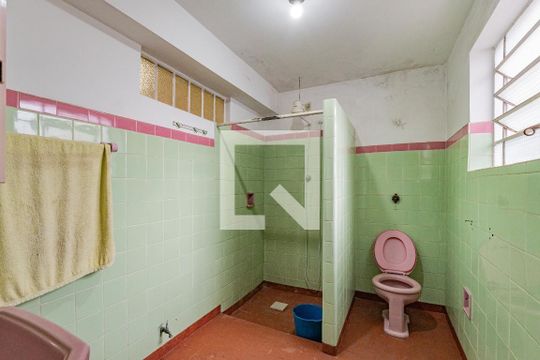 Casa à venda com 4 quartos, 215m² em Vila Brasilio Machado, São Paulo