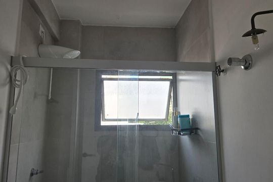 Banheiro de apartamento à venda com 1 quarto, 30m² em Vila da Saúde, São Paulo