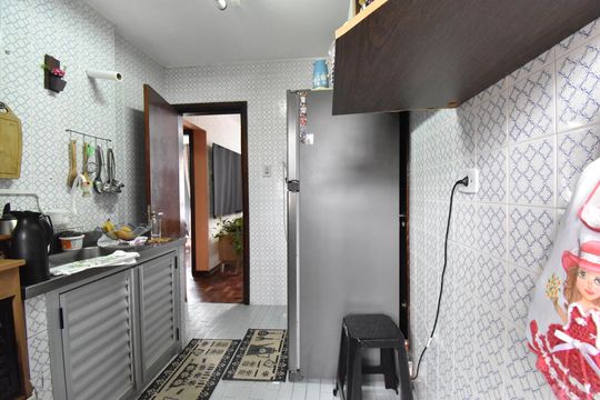 Cozinha de apartamento à venda com 2 quartos, 78m² em Água Verde, Curitiba