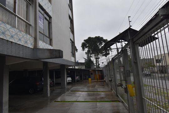 Plaquinha de apartamento à venda com 2 quartos, 78m² em Água Verde, Curitiba