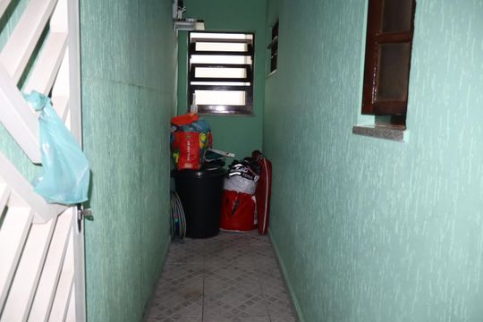 Corredor externo de casa à venda com 4 quartos, 150m² em Vila Ema, São Paulo