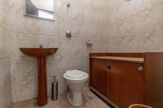 Banheiro Social 2 de casa à venda com 2 quartos, 360m² em Santa Monica, Belo Horizonte