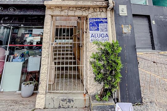 Fachada com Placa de casa para alugar com 2 quartos, 50m² em Tatuapé, São Paulo