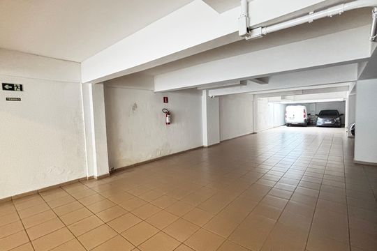 Garagem de apartamento à venda com 2 quartos, 52m² em Vila Pires, Santo André