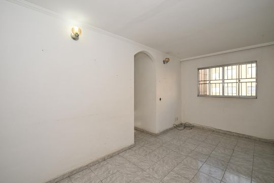 Sala de apartamento à venda com 2 quartos, 54m² em Parque Pinheiros, Taboão da Serra