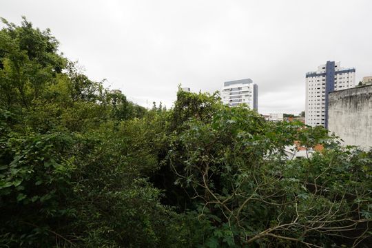 Vista de casa à venda com 6 quartos, 637m² em Vila Mariana, São Paulo