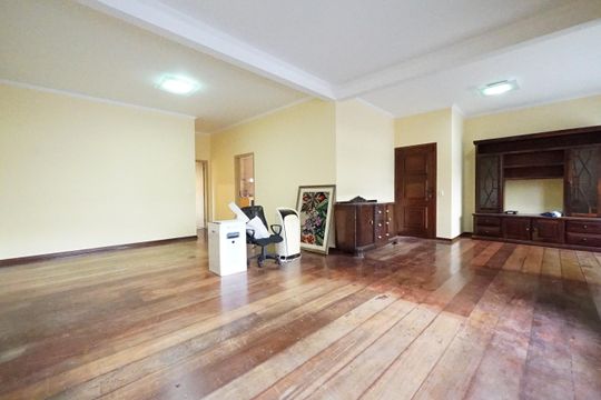 Casa à venda com 6 quartos, 637m² em Vila Mariana, São Paulo