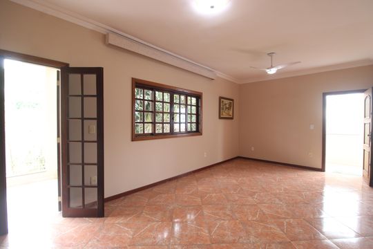 Casa para alugar com 3 quartos, 140m² em Taquara, Rio de Janeiro