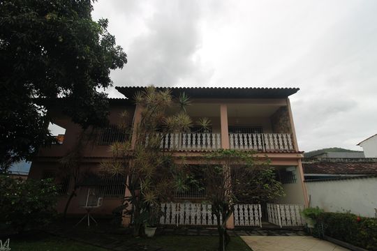 Frente da casa de casa para alugar com 3 quartos, 140m² em Taquara, Rio de Janeiro