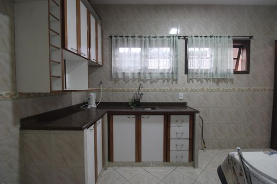 Cozinha de casa para alugar com 3 quartos, 140m² em Taquara, Rio de Janeiro