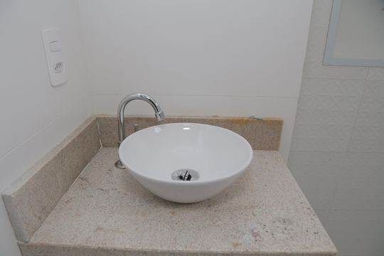 Banheiro de apartamento à venda com 2 quartos, 38m² em Cidade Líder, São Paulo