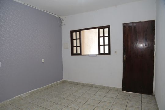 Casa para alugar com 2 quartos, 100m² em Conjunto Residencial José Bonifácio, São Paulo