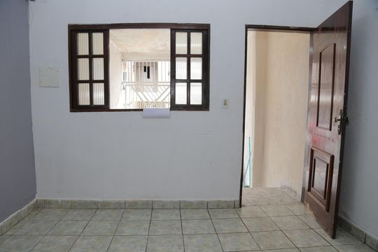 Casa para alugar com 2 quartos, 100m² em Conjunto Residencial José Bonifácio, São Paulo