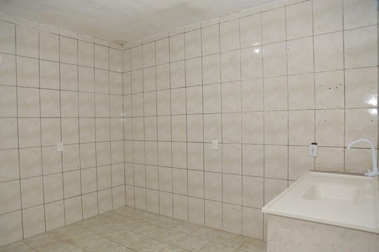 Cozinha de casa para alugar com 2 quartos, 100m² em Conjunto Residencial José Bonifácio, São Paulo