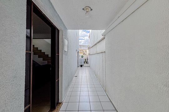 Área externa de casa à venda com 3 quartos, 220m² em Vila Nova Savoia, São Paulo