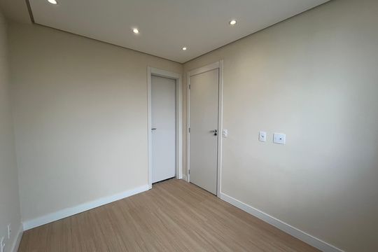 Quarto 1 de apartamento para alugar com 2 quartos, 34m² em Piqueri, São Paulo