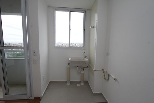 Área de Serviço de apartamento para alugar com 2 quartos, 53m² em Caiçaras, Belo Horizonte