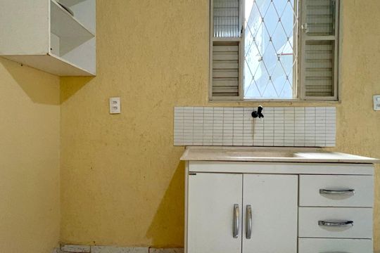 Cozinha de casa para alugar com 1 quarto, 15m² em Pinheiros, São Paulo