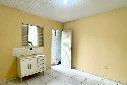Kitnet de casa para alugar com 1 quarto, 15m² em Pinheiros, São Paulo