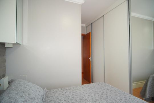 Suíte de apartamento à venda com 2 quartos, 73m² em Passo D’areia, Porto Alegre