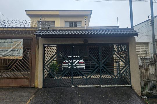 Fachada de casa à venda com 2 quartos, 150m² em Vila Ré, São Paulo