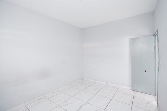 Quarto 2 de casa à venda com 2 quartos, 80m² em Industrial, Contagem