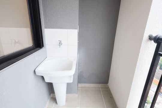 Área de Serviço de apartamento para alugar com 2 quartos, 38m² em Rochdale, Osasco