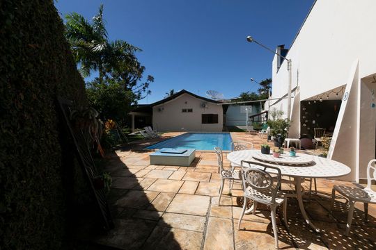 PISCINA de casa para alugar com 4 quartos, 416m² em Vila Nogueira, Campinas