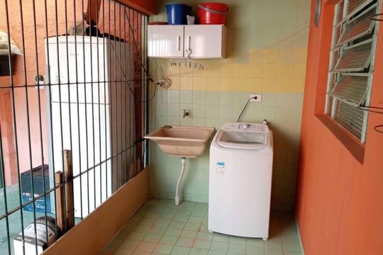 Área de serviço de casa à venda com 3 quartos, 196m² em Quitaúna, Osasco