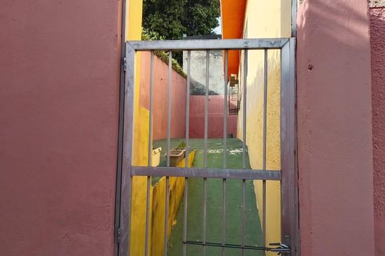 Área externa de casa à venda com 3 quartos, 196m² em Quitaúna, Osasco