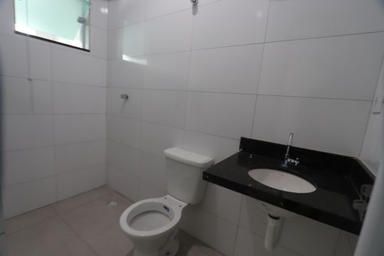 Banheiro de apartamento para alugar com 2 quartos, 39m² em Vila Antonieta, São Paulo