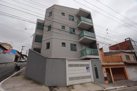 Fachada de apartamento para alugar com 2 quartos, 39m² em Vila Antonieta, São Paulo