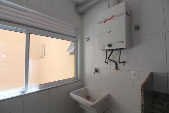 Área de Serviço de apartamento para alugar com 3 quartos, 140m² em Braga, Cabo Frio