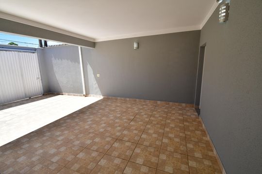 Garagem de casa para alugar com 3 quartos, 125m² em Parque São Quirino, Campinas