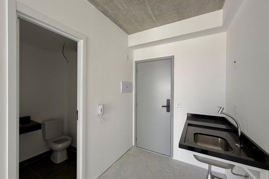 Cozinha de kitnet/studio à venda com 1 quarto, 24m² em Vila Olímpia, São Paulo