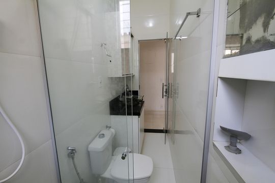 Banheiro Social de casa à venda com 5 quartos, 170m² em Betânia, Belo Horizonte