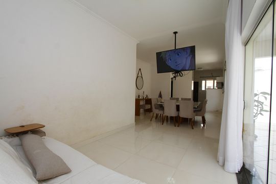 Sala de casa à venda com 5 quartos, 170m² em Betânia, Belo Horizonte