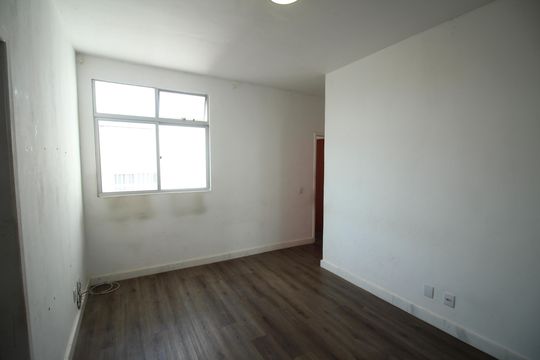 Sala de apartamento à venda com 2 quartos, 50m² em Diamante, Belo Horizonte