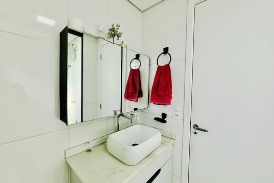 Banheiro de apartamento à venda com 2 quartos, 62m² em Jardim Matarazzo, São Paulo